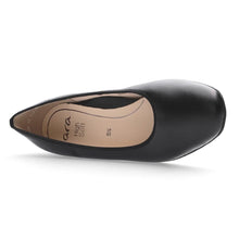 Load image into Gallery viewer, Black Ara Women&#39;s Gabrielle Leather Low Heel Pump Top View
