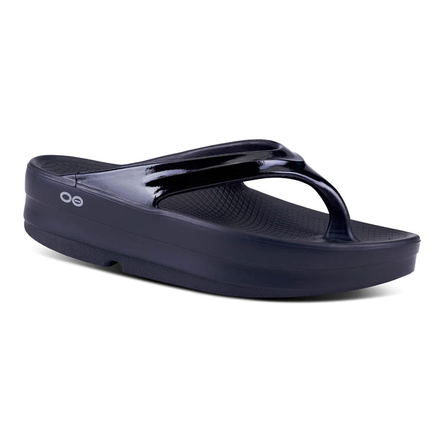 Black Oofos Women's Oomega Thong Sandal Closed Cell Foam