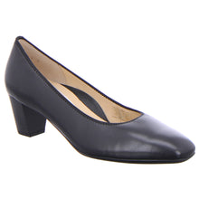 Load image into Gallery viewer, Black Ara Women&#39;s Veda Leather Pump Profile View
