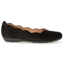 Load image into Gallery viewer, Black Gabor Women&#39;s 34166 Suede Ballet Flat Scalloped Collar Side View
