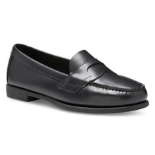Load image into Gallery viewer, Black Eastland Women&#39;s Classic II Loafer Leather Profile View
