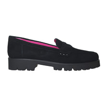 Load image into Gallery viewer, Black Donna Carolina Women&#39;s Suede Penny Loafer Side View
