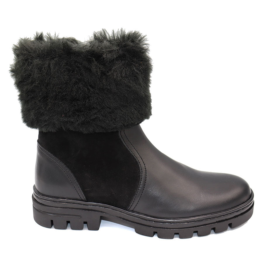 Black Eric Michael Women's Avon Waterproof Leather And Suede Furry Lining And Collar Winter Boot