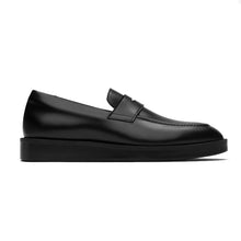 Load image into Gallery viewer, Black Wolf And Shepherd Men&#39;s Closer Loafer Leather Side View
