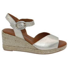 Load image into Gallery viewer, Gold With Beige Sole Eric Michael Women&#39;s Napa Metallic Leather Quarter Strap Espadrille Wedge Sandal Side View
