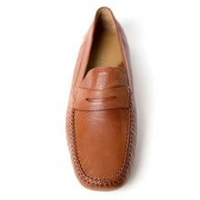 Load image into Gallery viewer, Saddle Tan With Black Sole Robert Zur Men&#39;s Sven Leather Driving Moccasin Top View

