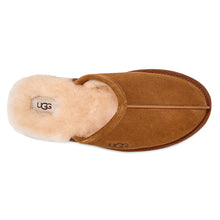 Load image into Gallery viewer, Chestnut Tan UGG Men&#39;s Scuff Suede Slipper Wool Lining Top View
