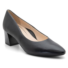 Load image into Gallery viewer, Black Ara Women&#39;s Lichfield Leather Pump Profile View
