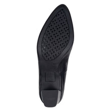 Load image into Gallery viewer, Black Ara Women&#39;s Lichfield Leather Pump Sole View
