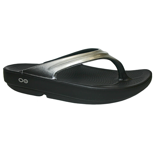 Black With Latte Brown Oofos Women's Oolala Rubber Thong Sandal