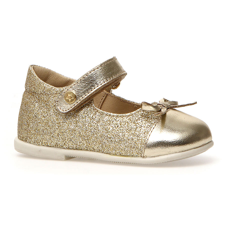 Gold With Beige Sole Naturino Infant's Salleny Glittery Leather With Metallic Cap Toe And Strap Mary Jane Sizes 20 to 24 Profile View