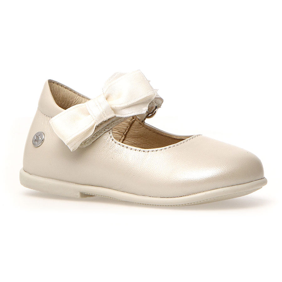 Pearl Beige Naturino Infant's Clarinta Leather Mary Jane With Bow Ornament Sizes 20 to 25 Profile View