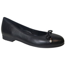 Load image into Gallery viewer, Black Ara Women&#39;s Scout Leather Ballet Flat With Bow Accent Profile View
