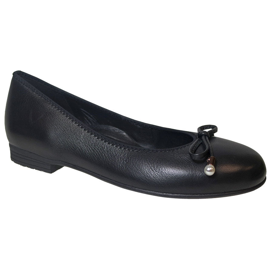 Black Ara Women's Scout Leather Ballet Flat With Bow Accent Profile View
