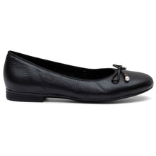 Load image into Gallery viewer, Black Ara Women&#39;s Scout Leather Ballet Flat With Bow Accent Side View
