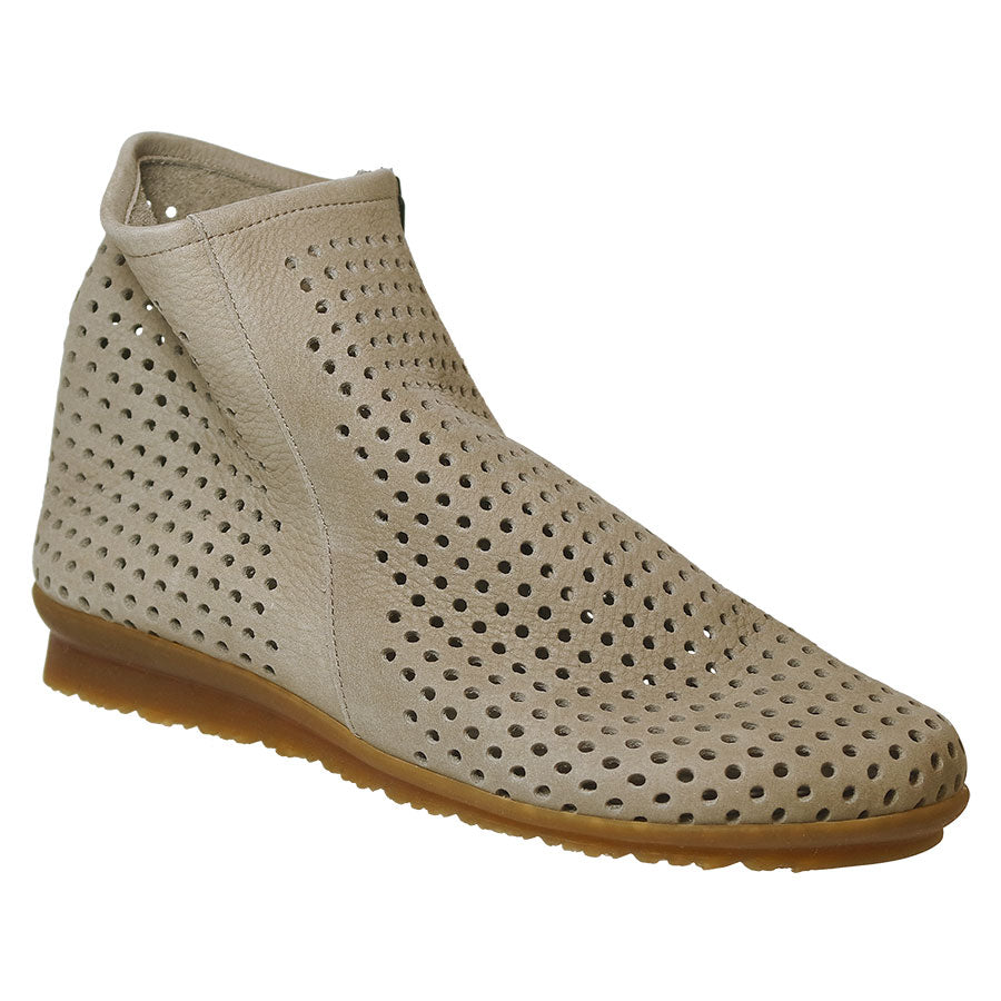Sabbia Beige With Brown Sole Arche Women's Barroo Perforated Nubuck Ankle Bootie